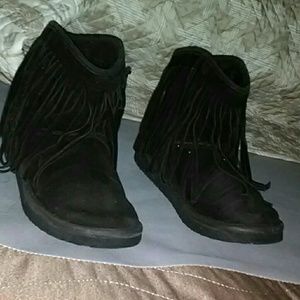 All Black Kali Boots Size 9
